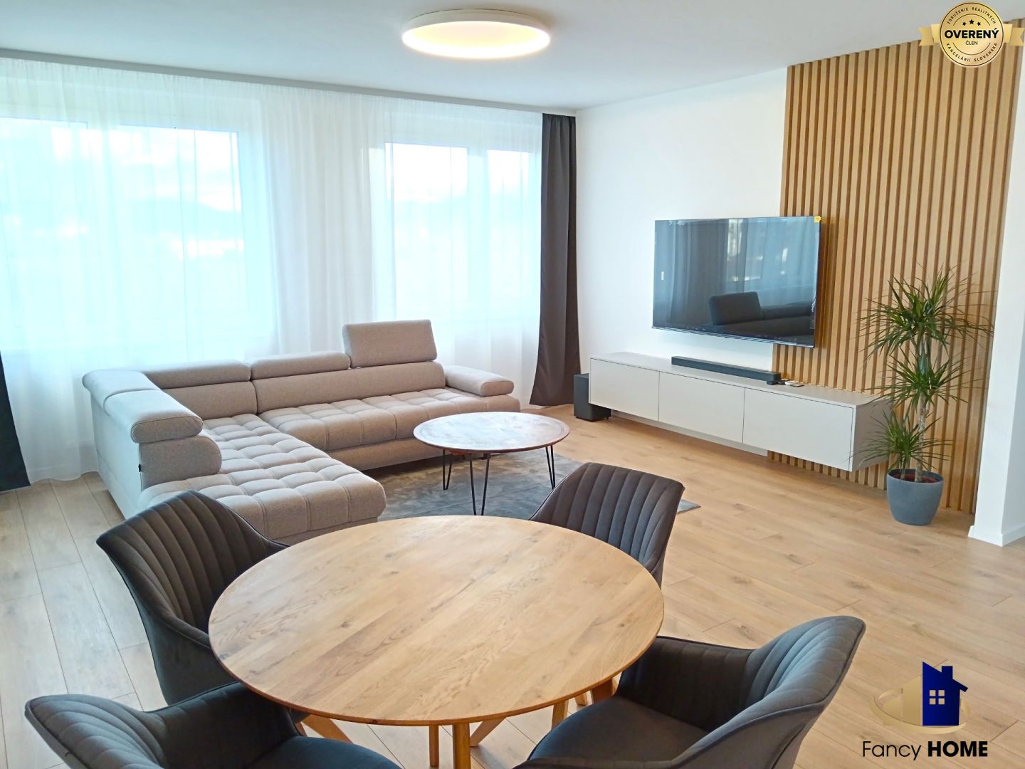 **PRENAJATÝ** 2 izb byt s loggiou / 62 m2 / POPRAD / NOVOSTAVBA