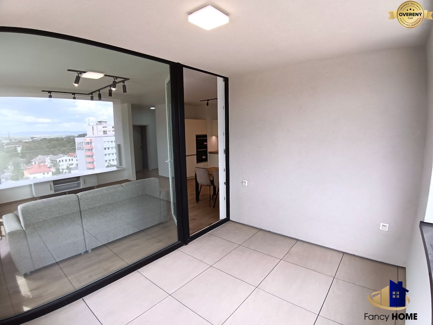 *PRENAJATÝ* PRENÁJOM 2 izb byt POPRAD Novostavba Karpatská 62 m2