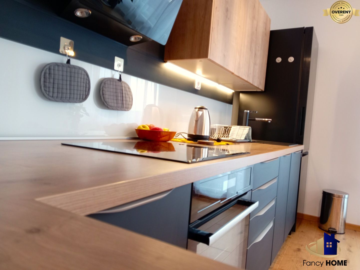 * PRENAJATÝ Novostavba : 2 izbový byt s veľkou loggiou 8 m2 | 53 m2