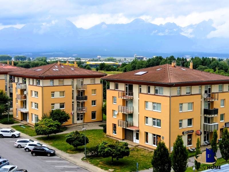 Pohľad na Vysoké Tatry.jpg