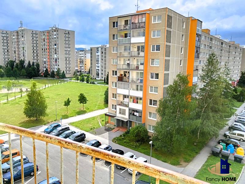 Parkovanie, ihriská.jpg