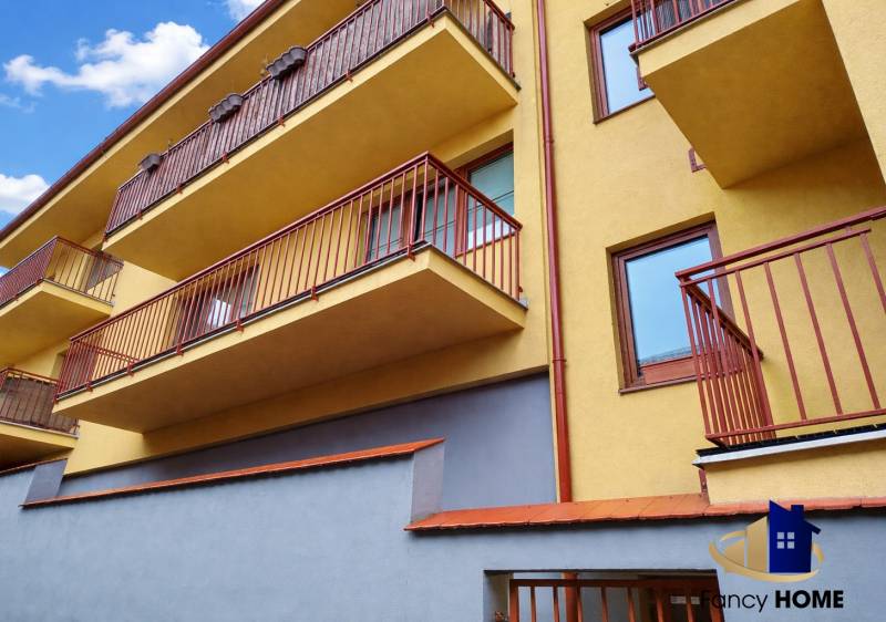 Modern apartment with colorful balconies (2).jpg