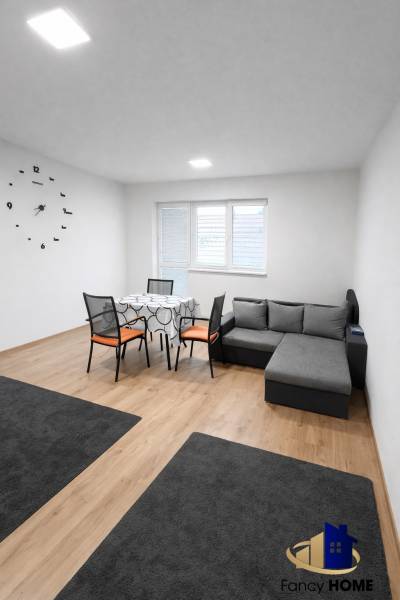 Pohľad na balkón.jpg